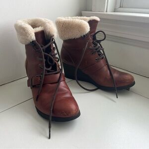 UGG boots, 9.5